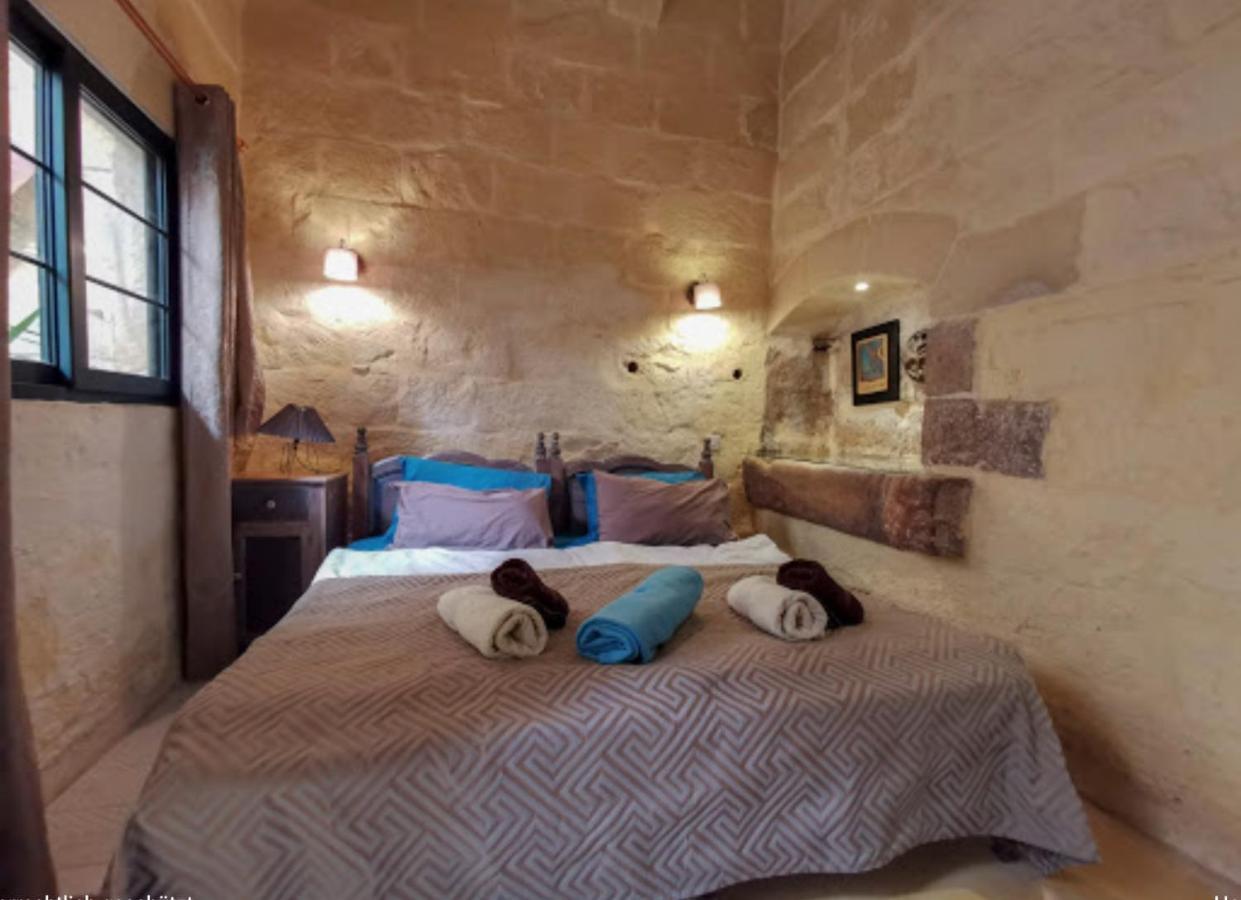 Peaceful Farmhouse Stay With Cozy Yard Għarb Екстериор снимка